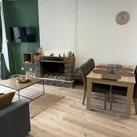 Le Chaleureux Luchonnais Apartment Bagneres-de-Luchon ภายนอก รูปภาพ
