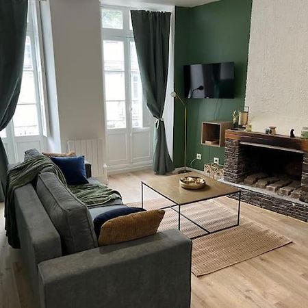 Le Chaleureux Luchonnais Apartment Bagneres-de-Luchon ภายนอก รูปภาพ